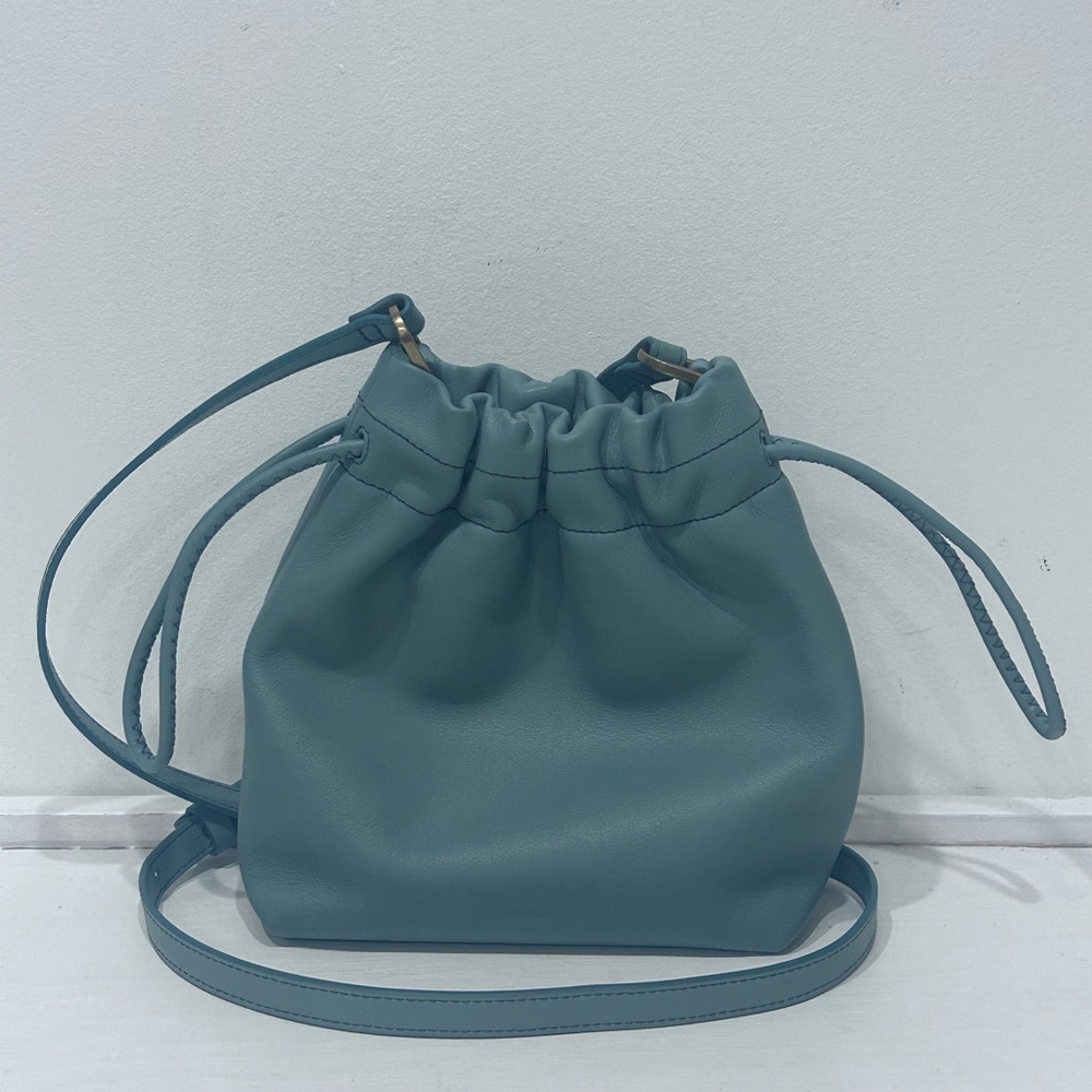Fossil Gigi Leather Drawstring Bucket Crossbody Bag w/‎ Adjustable Strap